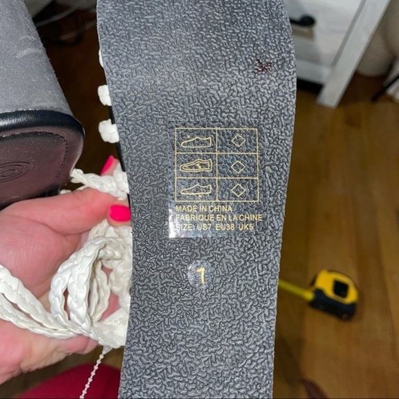 Urban Outfitters Wedge sandals - Picture 8 of 8